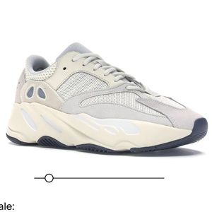 NWOT Yeezy Boost 700 Analog